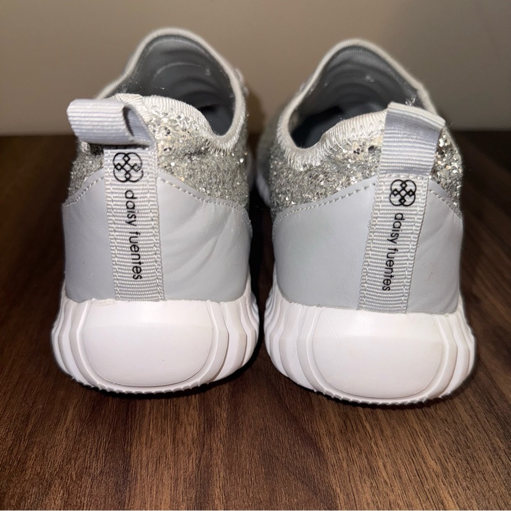 Daisy Fuentes Silver Glitter Sneakers 10M - Picture 5 of 10